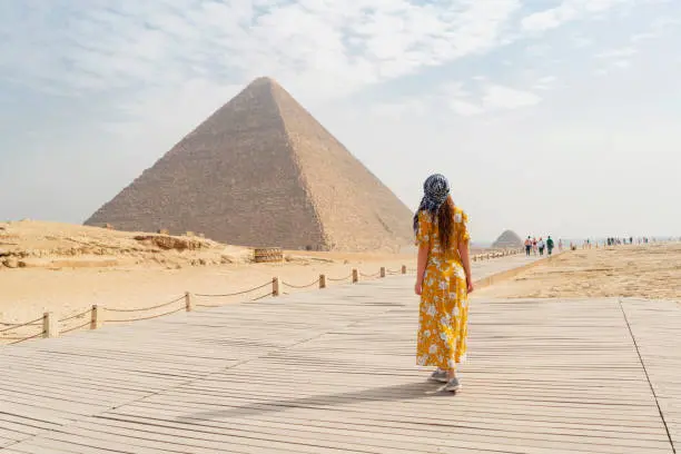 Best Cairo Layover Tour to Pyramids