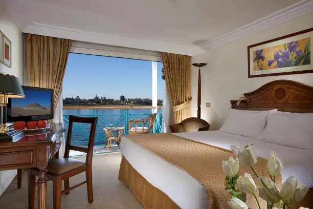 luxury-sundeck-pool-ms-monica-nile-cruise