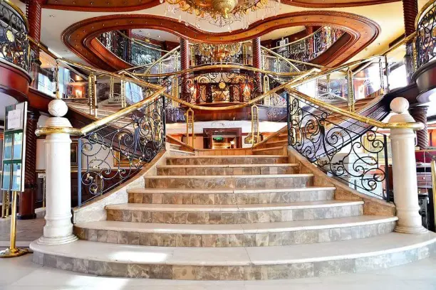 fine-dining-restaurant-monica-nile-river