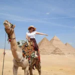 modest-travel-outfit-egypt-street-style